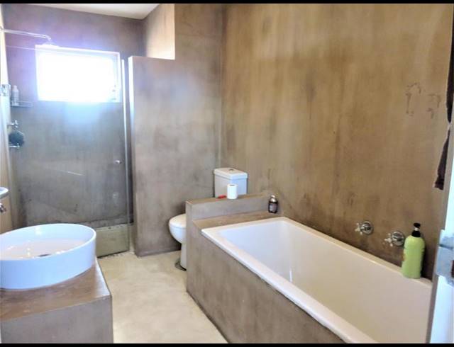 5 BEDROOM HOUSE FOR SALE IN MYBURGH PARK